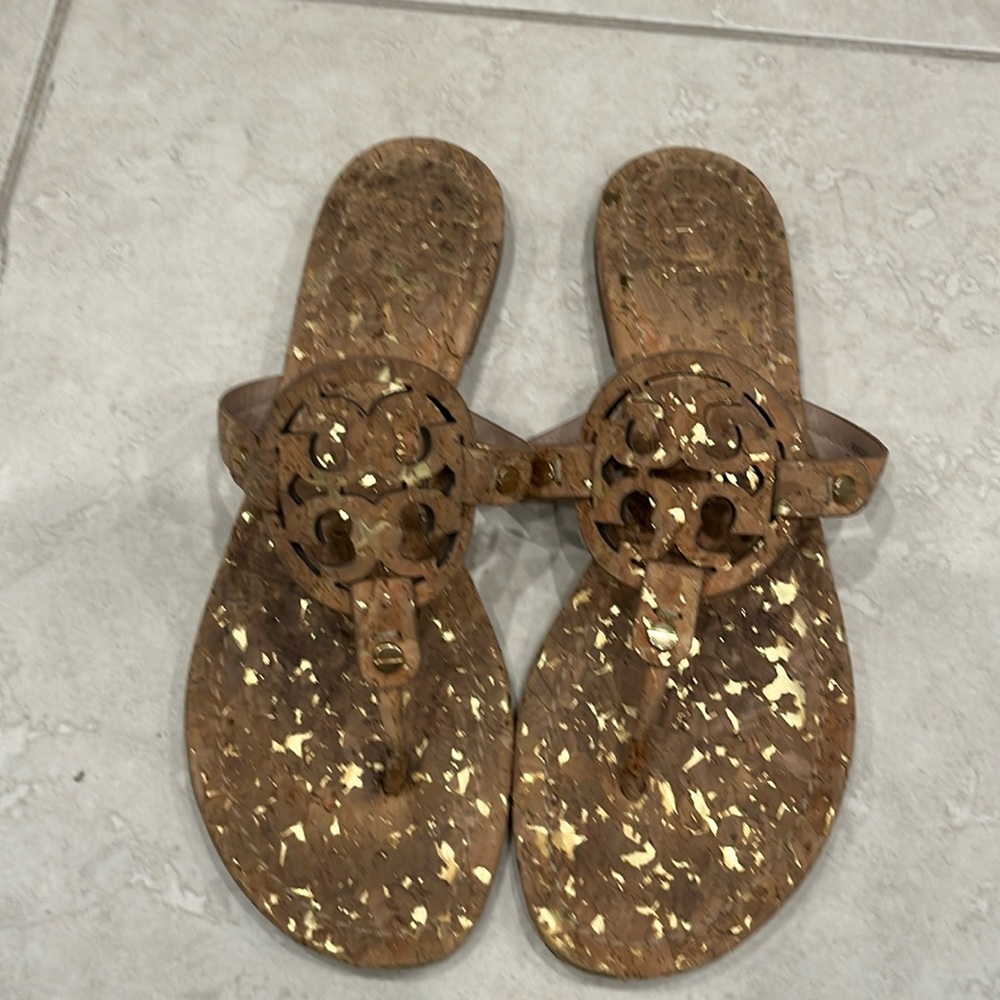 Women’s Tory Burch Miller sandals cork with gold. Accents.